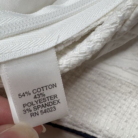 Banana Republic White Textured Mid Rise Side Zip Pockets Shorts Women Size 8 - Picture 5 of 7